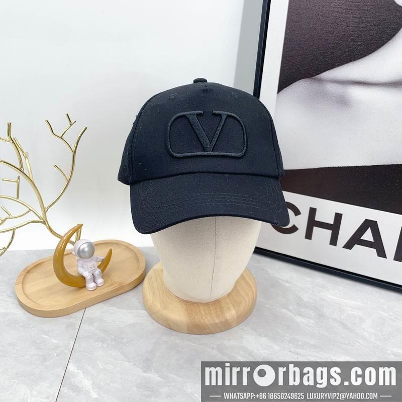 Replica Valentino Hat dx04