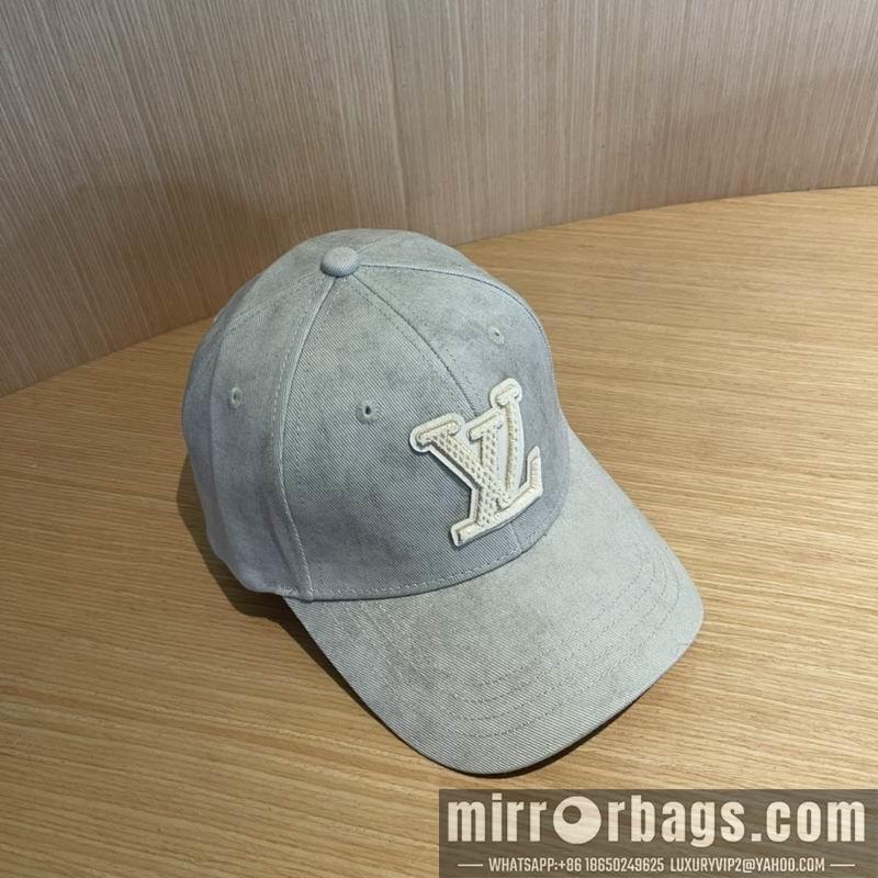 Replica LV cap 121405