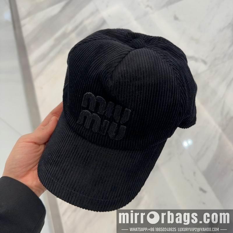 Replica Miumiu Cap dx37