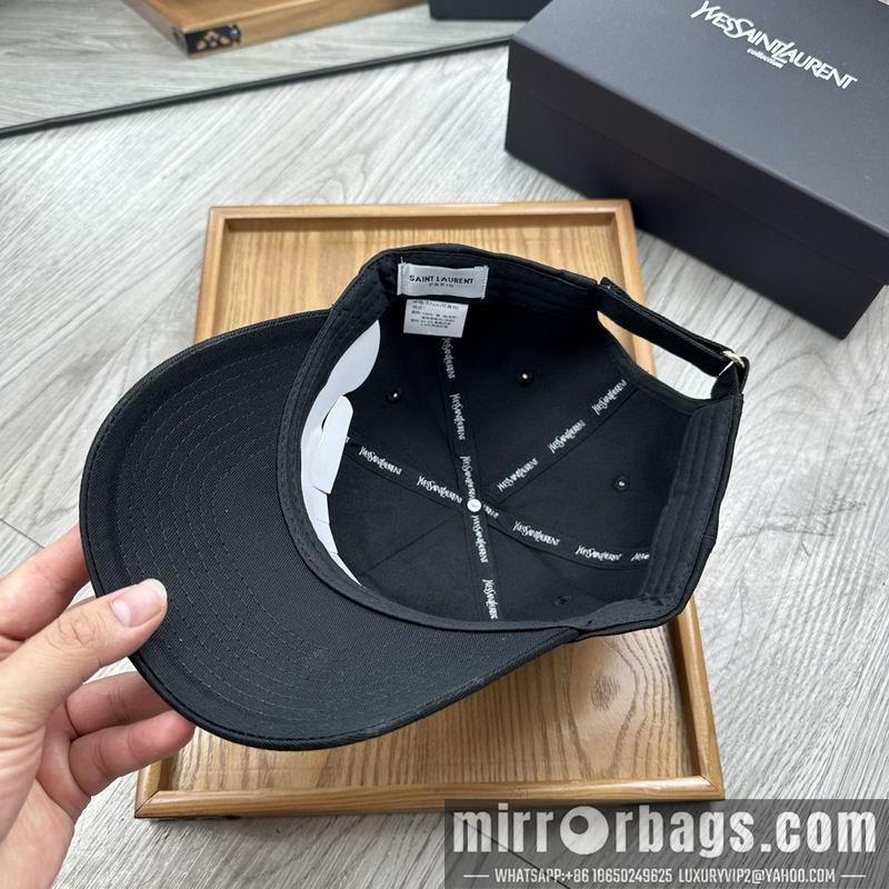 Replica YSL cap dx05