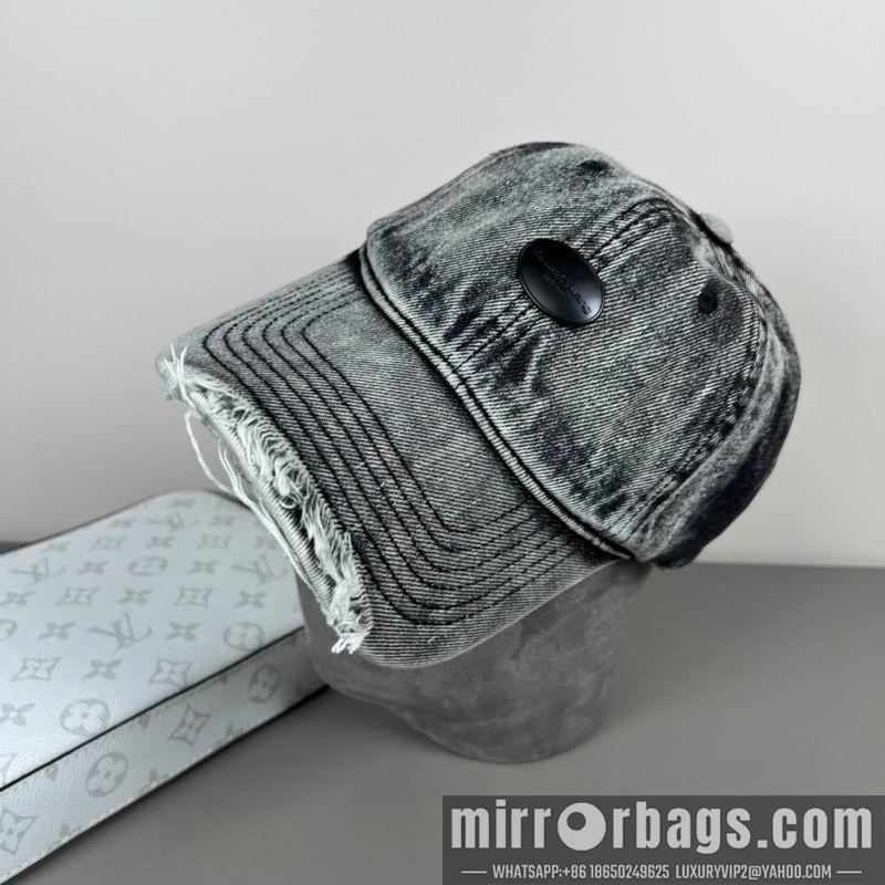 Replica Alexander Wang cap dx20