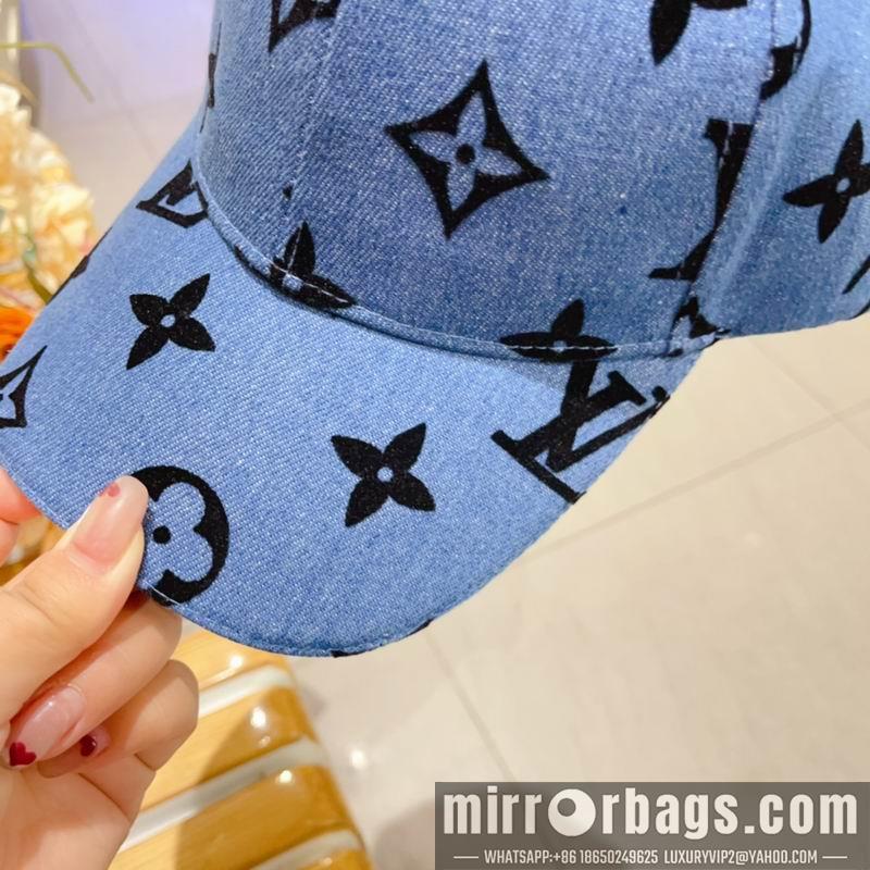Replica LV cap 102803