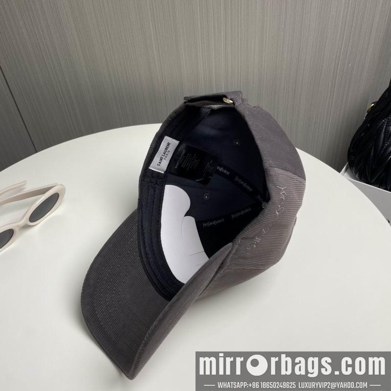 Replica YSL cap dx31
