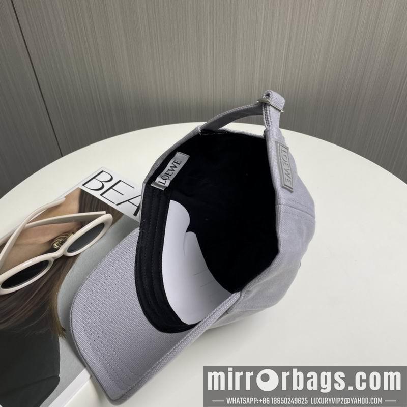 Replica Loewe Hat dx33