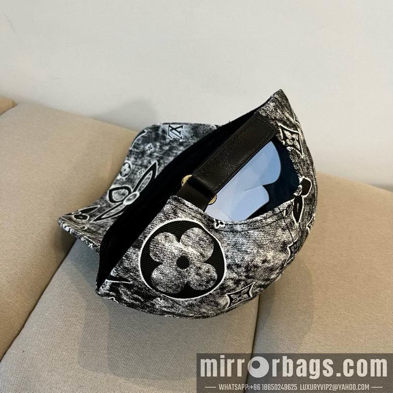 Replica LV cap dx39