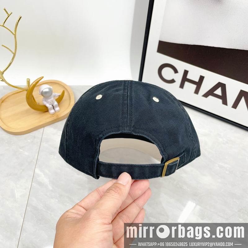 Replica Chanel cap dx38