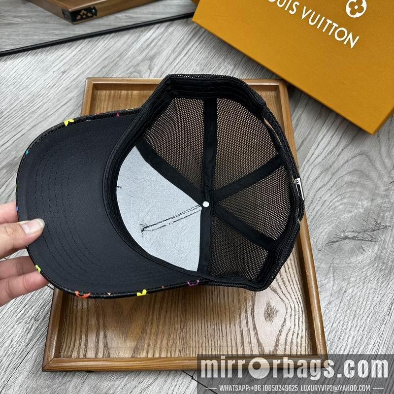 Replica LV cap dx33