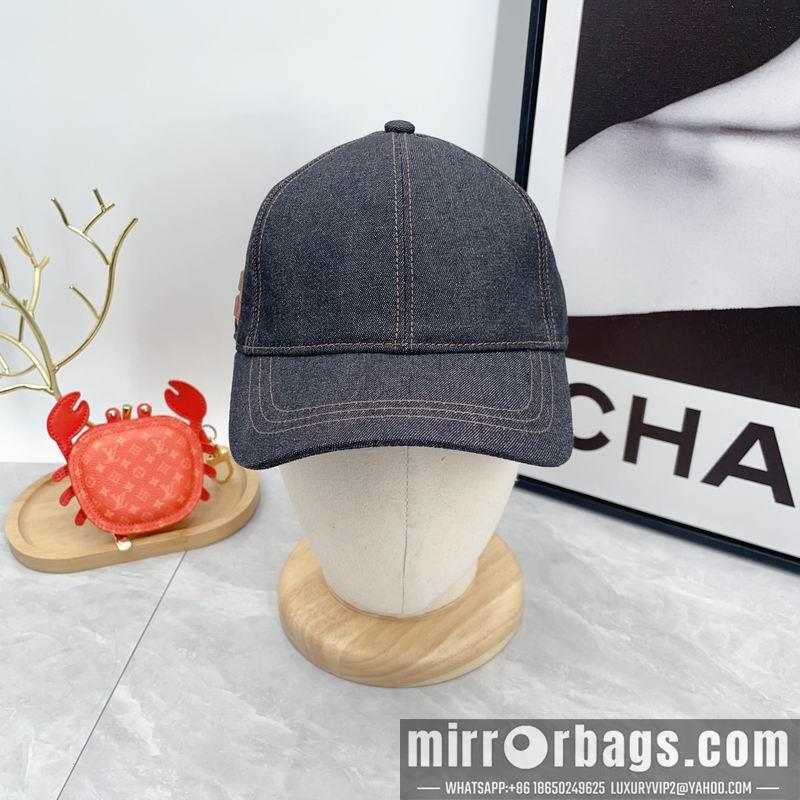 Replica Miumiu cap dx04