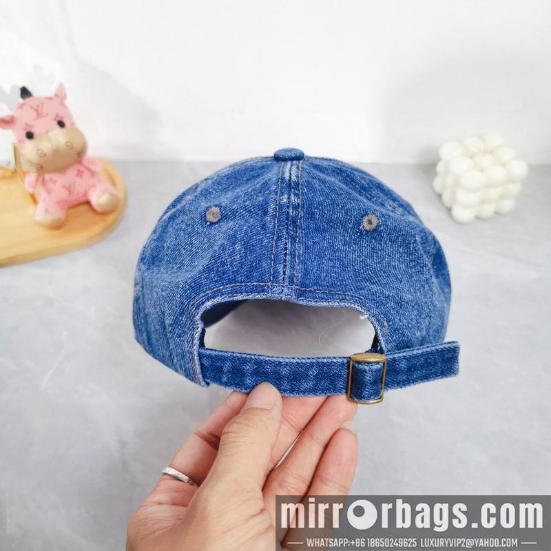 Replica Celine cap dx17
