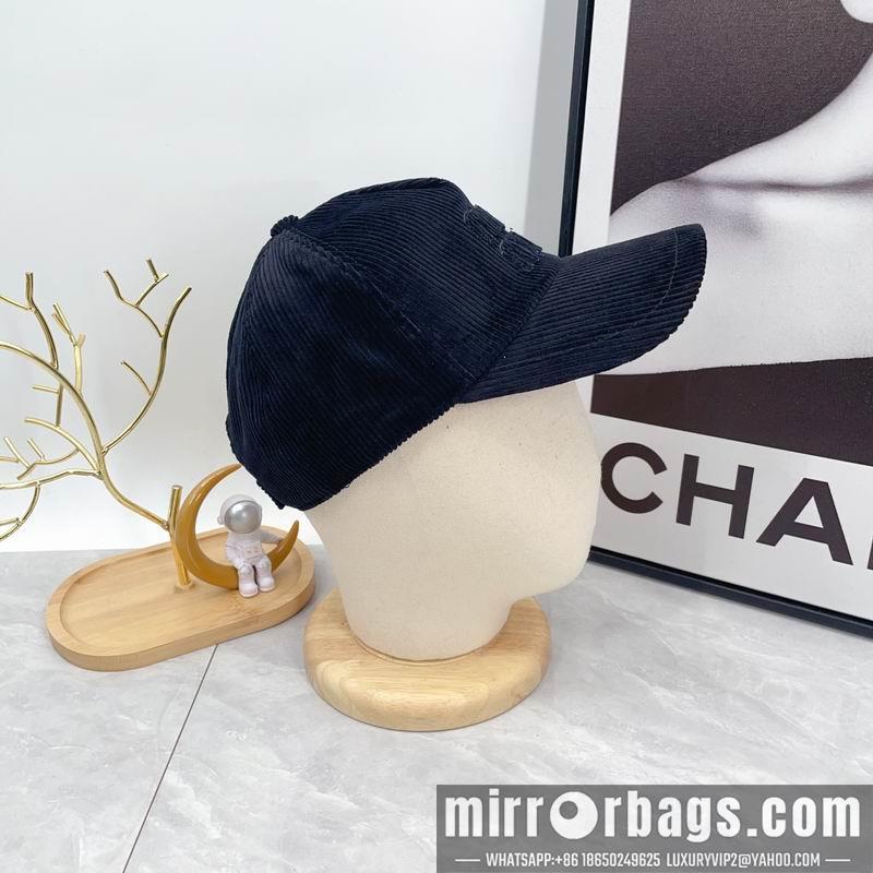 Replica Miumiu Cap dx34
