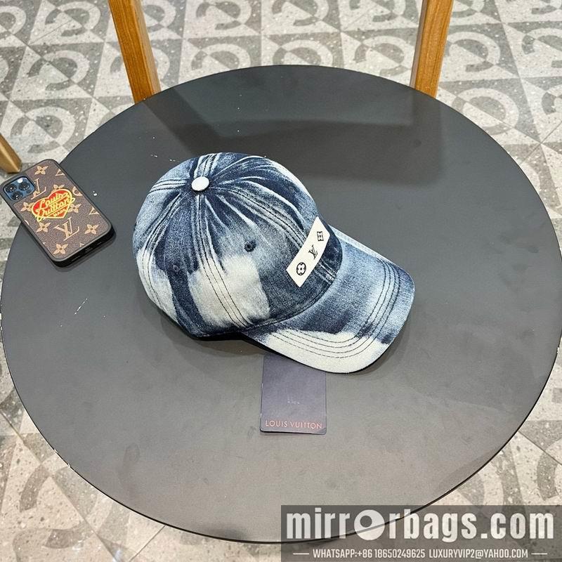 Replica LV cap 042809