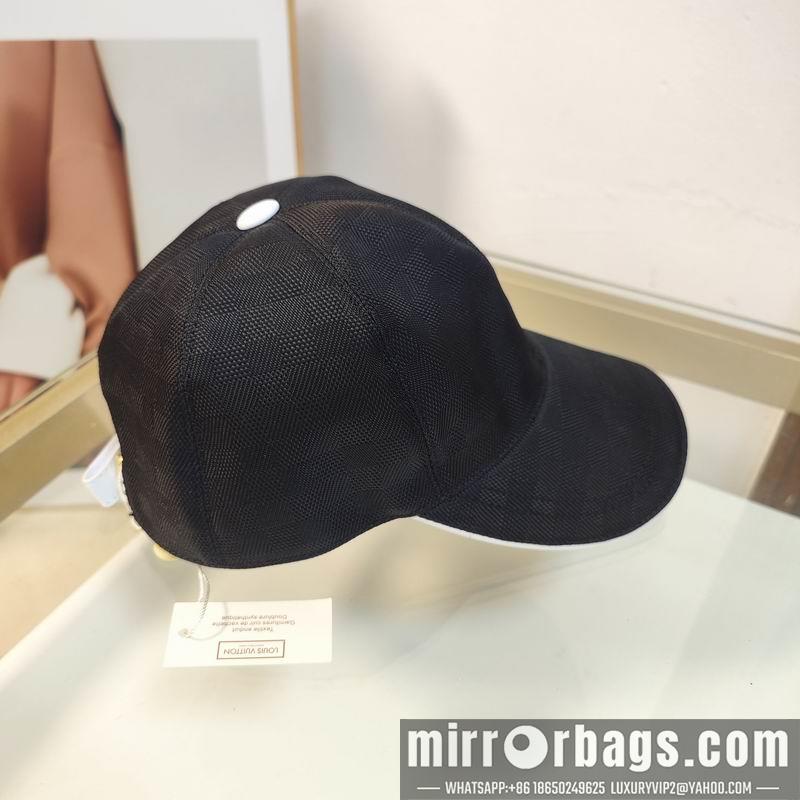 Replica LV cap dx126