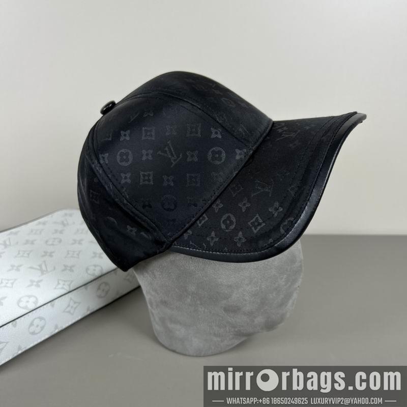 Replica LV cap dx07