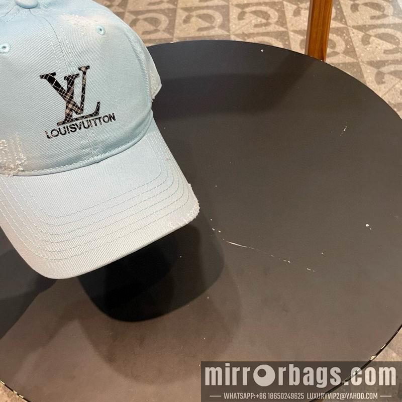 Replica LV cap 020802