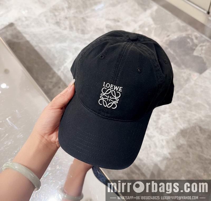 Replica Loewe cap dx56