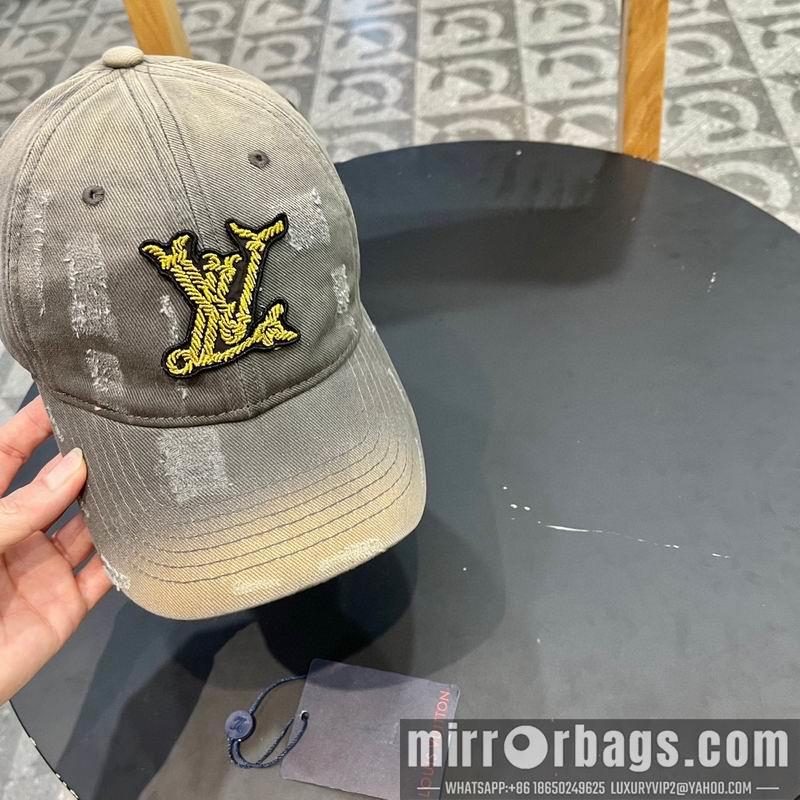 Replica LV cap 042810