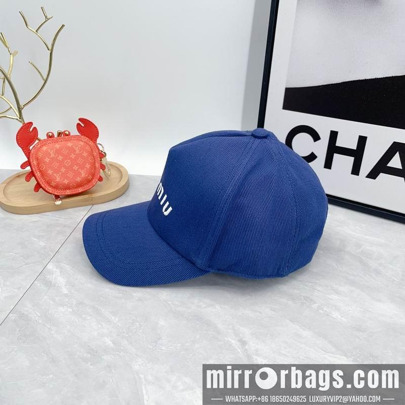 Replica Miumiu cap dx03