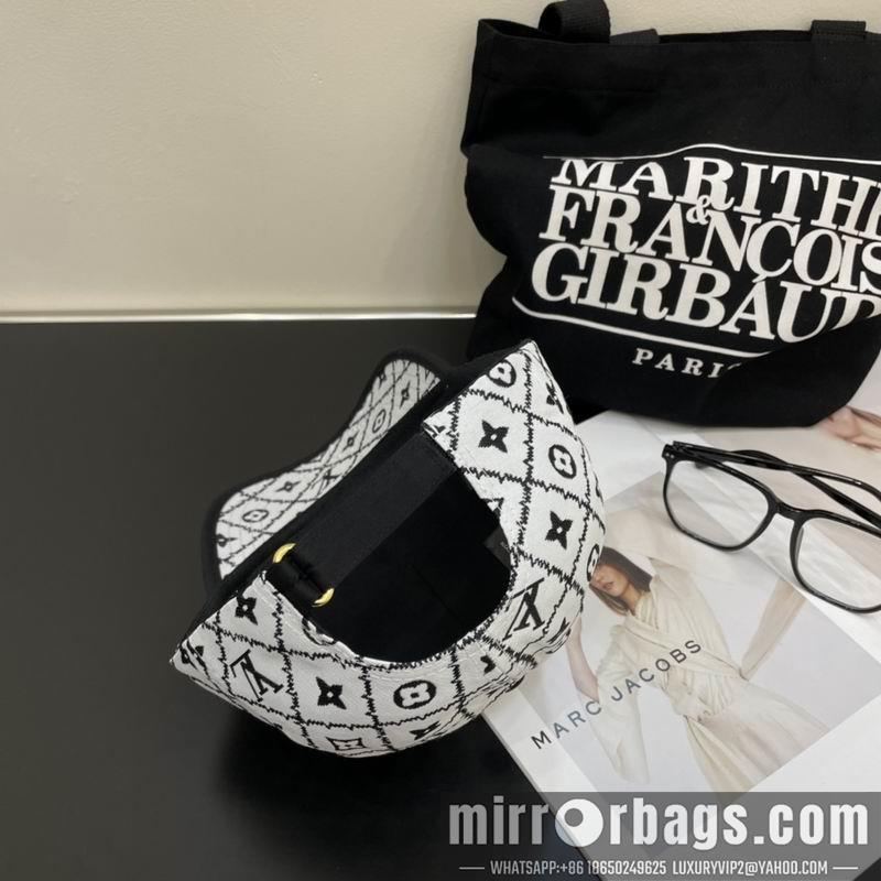 Replica LV Hat 042703