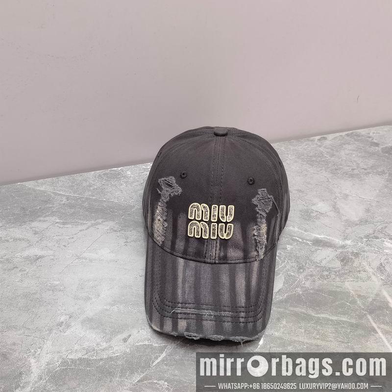Replica Miumiu cap dx08