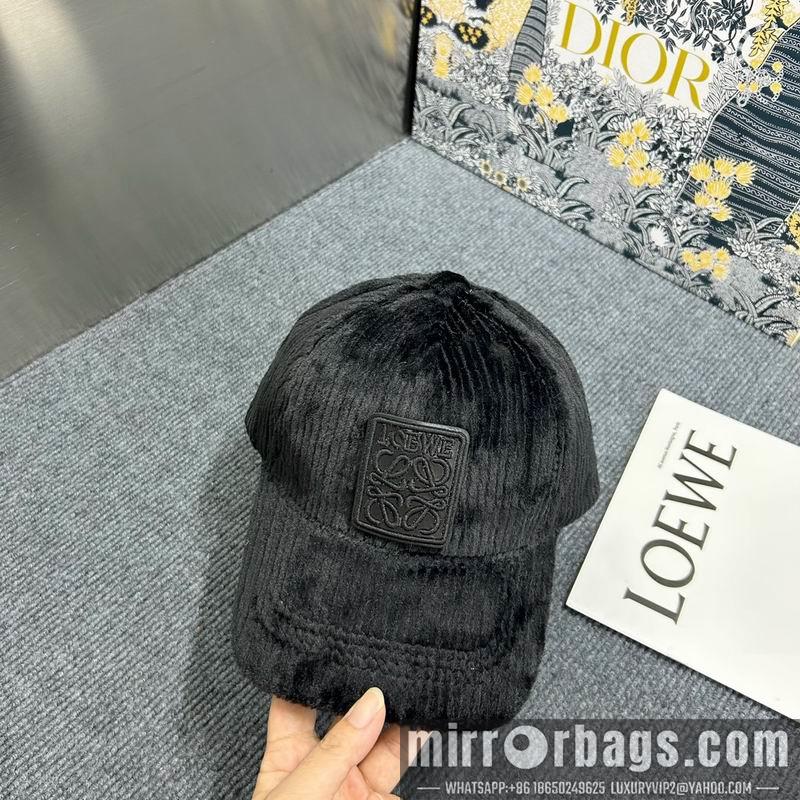Replica Loewe cap dx24