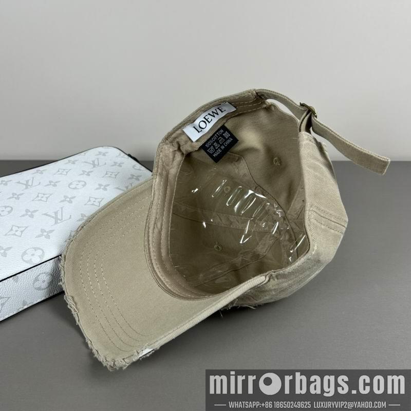 Replica Loewe cap dx42