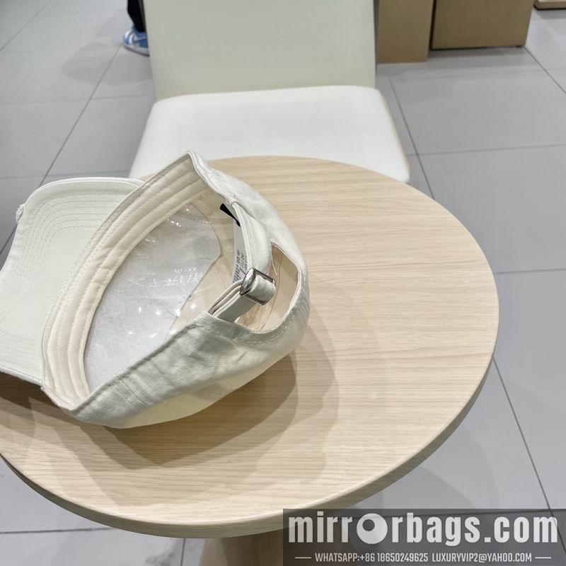 Replica LV Hat 041405