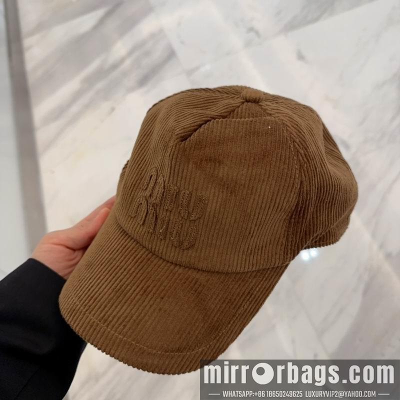 Replica Miumiu Cap dx37