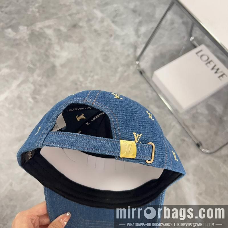 Replica LV cap 082605