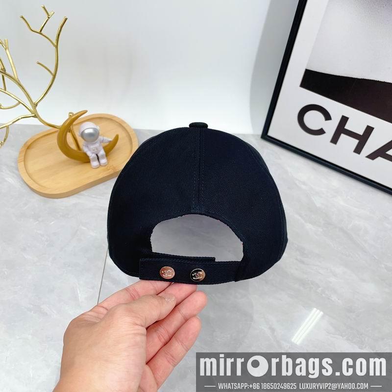 Replica Chanel cap dx42