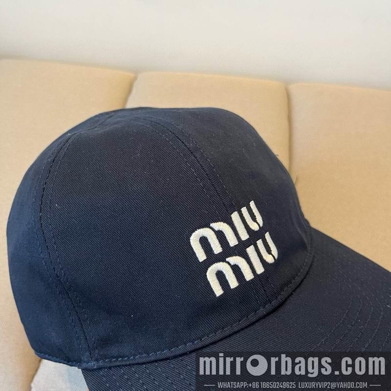 Replica Miumiu Cap dx32