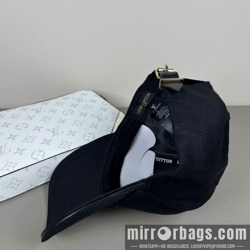 Replica LV cap dx44