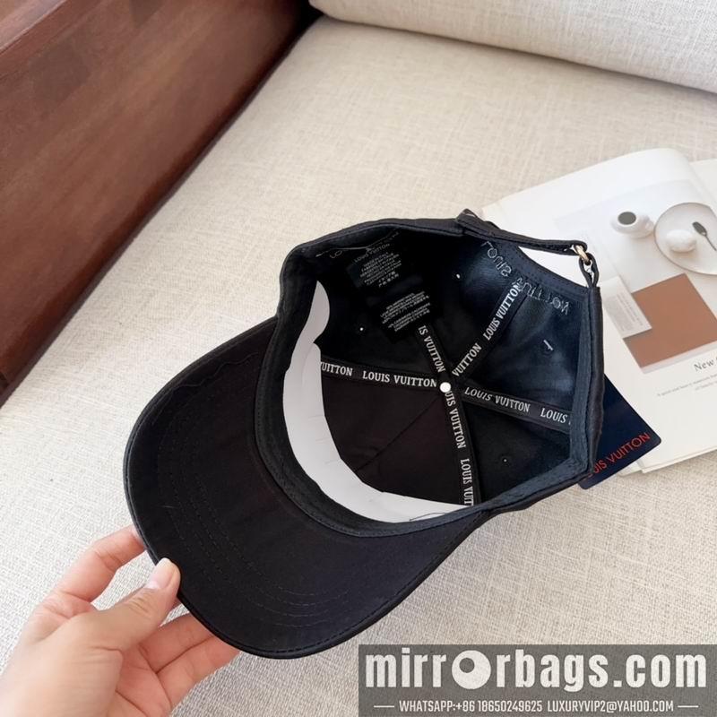 Replica LV cap dx119