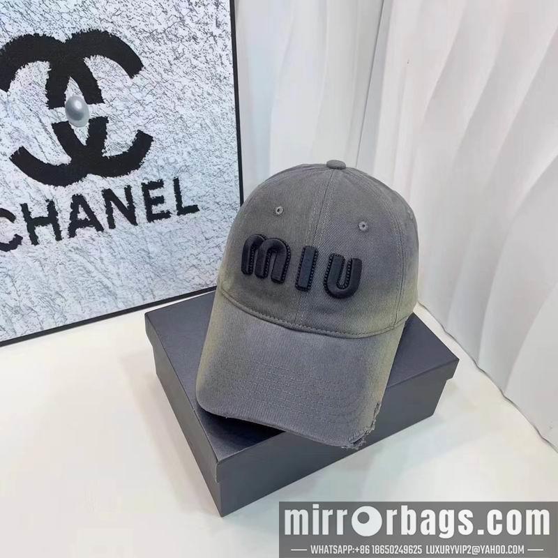 Replica Miumiu cap dx21