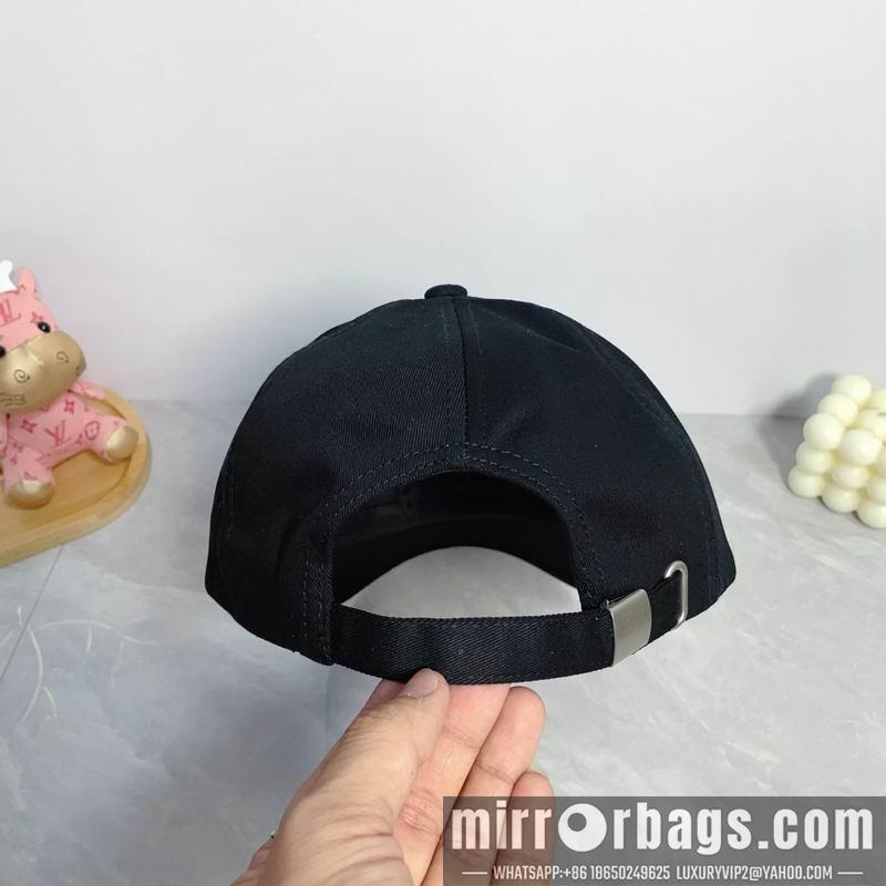 Replica Balmain cap dx01