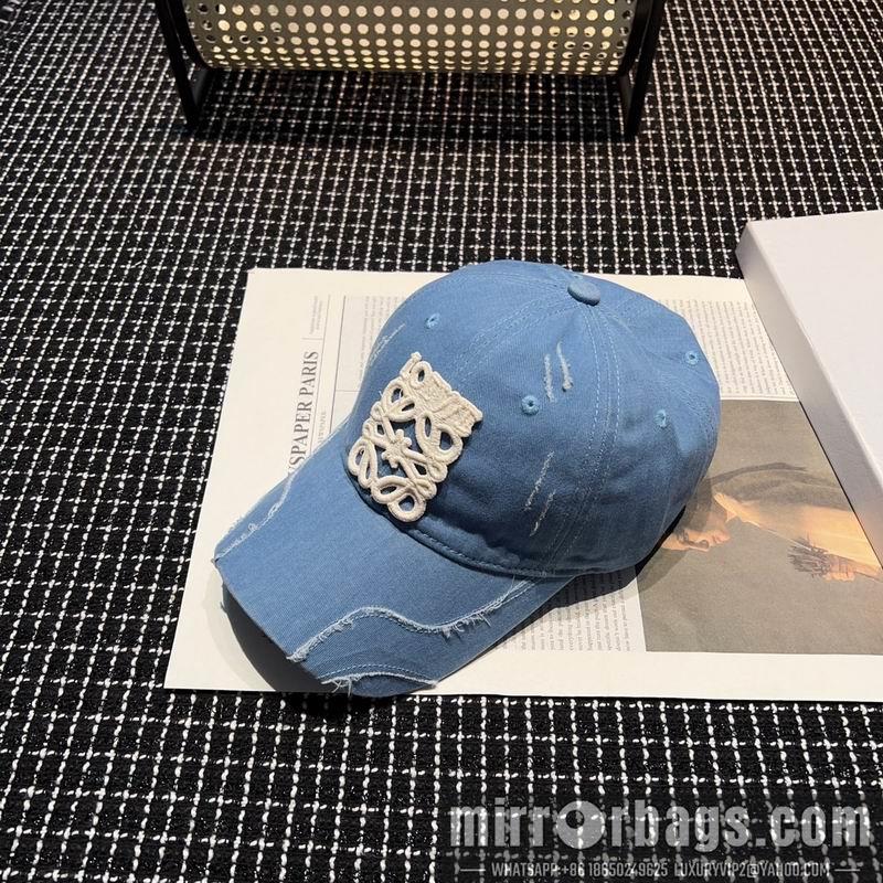 Replica Loewe cap dx08
