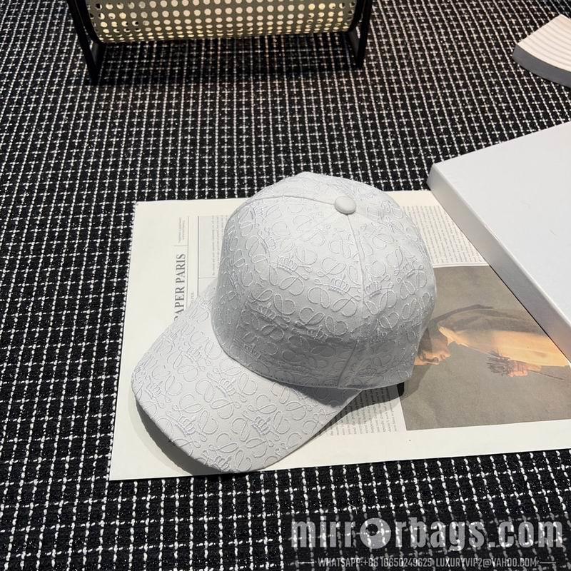 Replica Loewe cap dx03