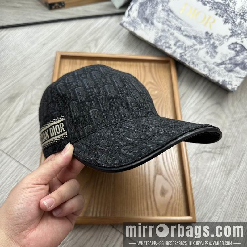 Replica Dior cap dx07