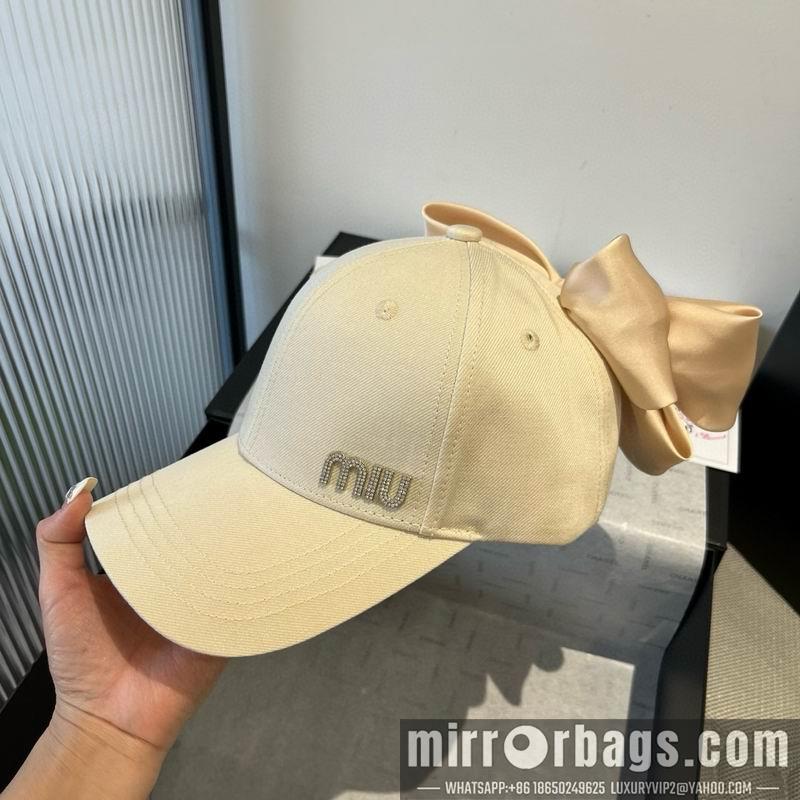 Replica Miumiu cap dx06