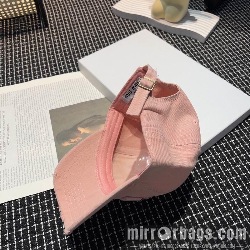 Replica Miumiu cap dx16