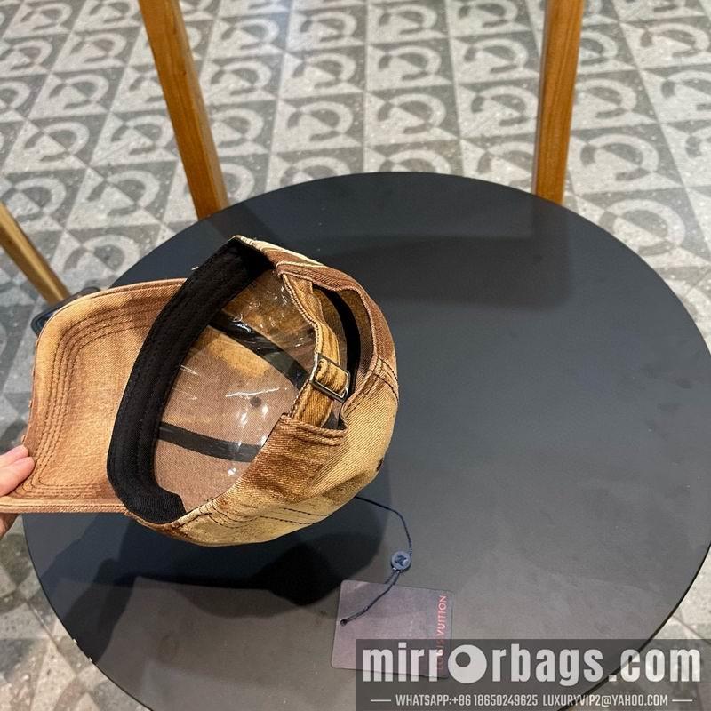 Replica LV cap 042809