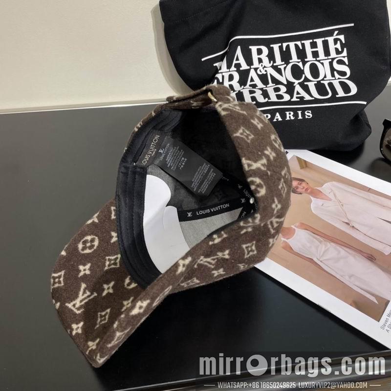 Replica LV Cap 121472
