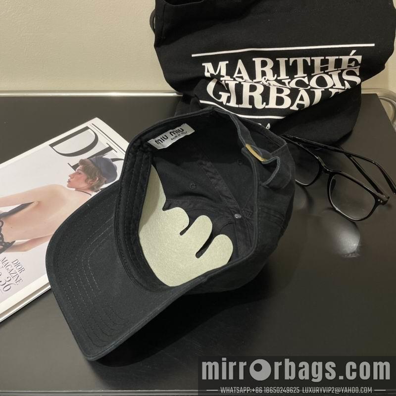 Replica Miumiu cap dx27