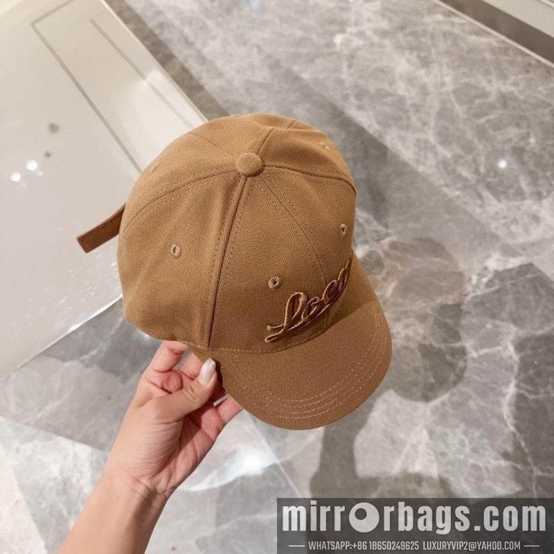 Replica Loewe cap dx44
