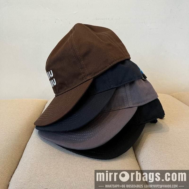Replica Miumiu Cap dx32