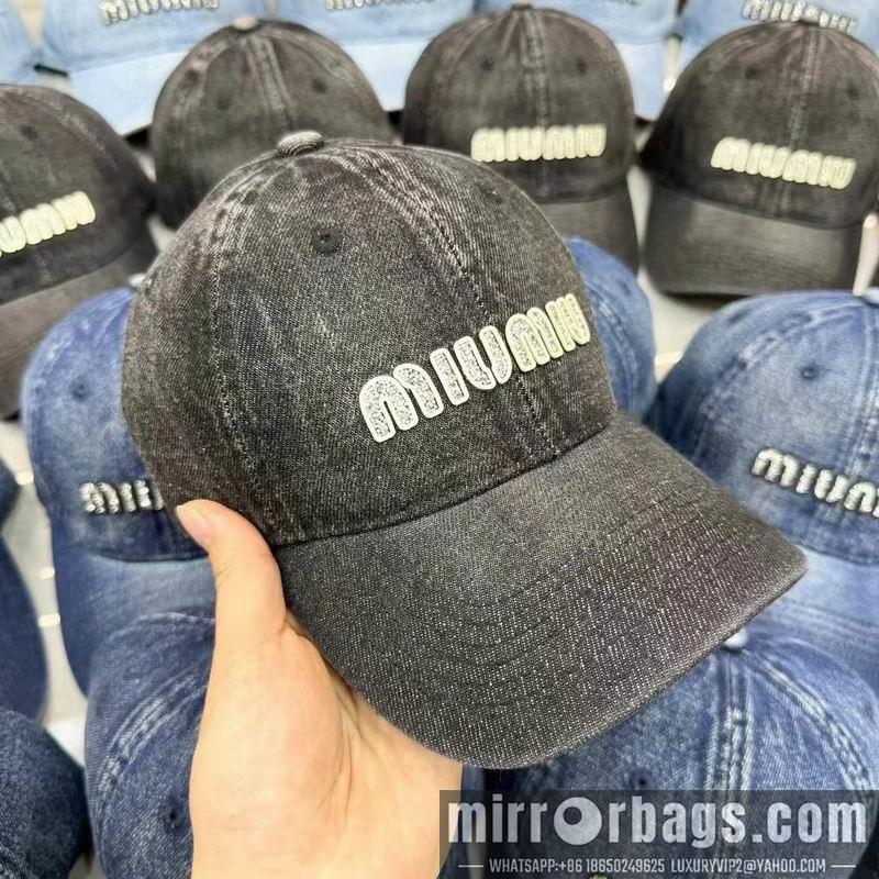 Replica Miumiu cap dx23