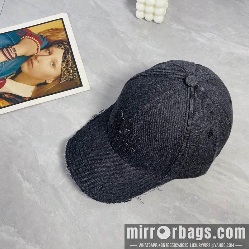 Replica Miumiu cap dx38