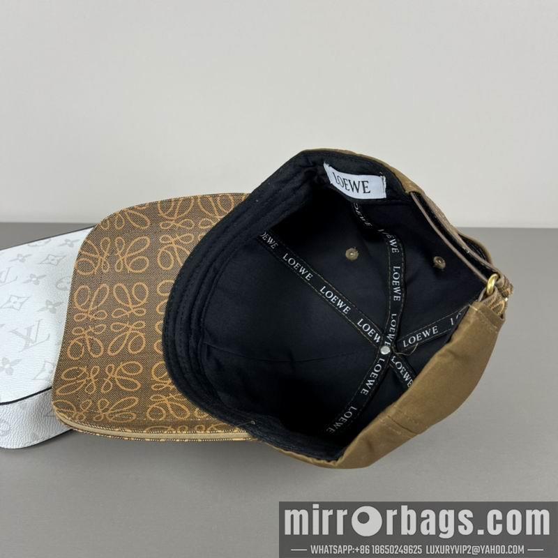Replica Loewe cap dx37