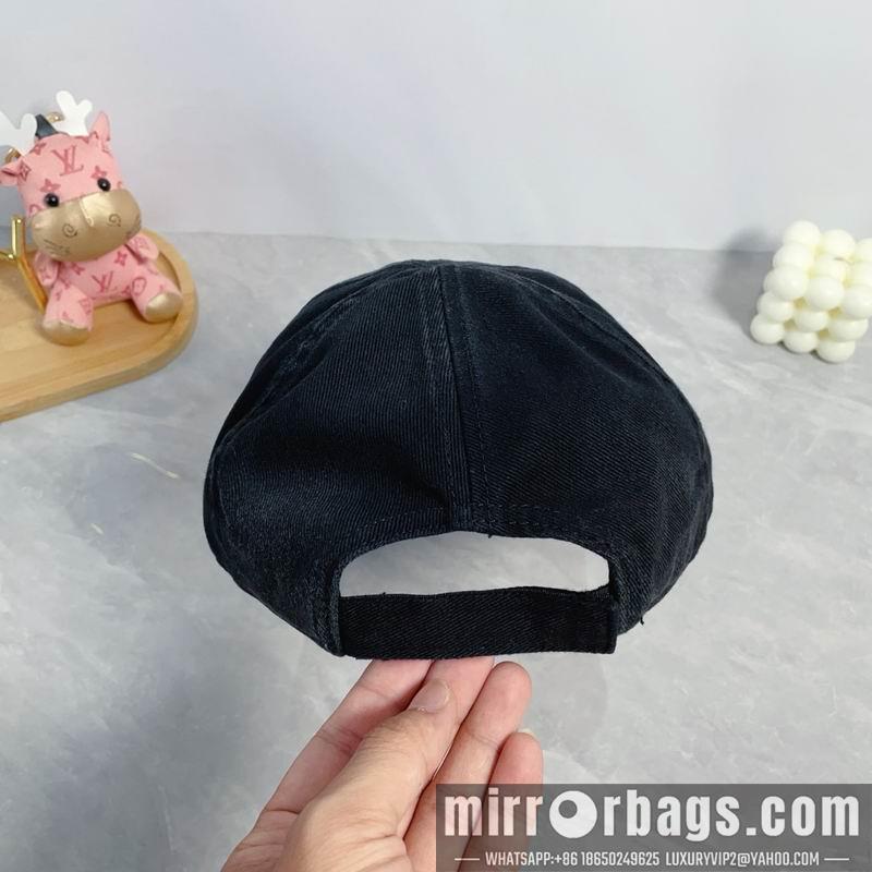 Replica Miumiu cap dx64