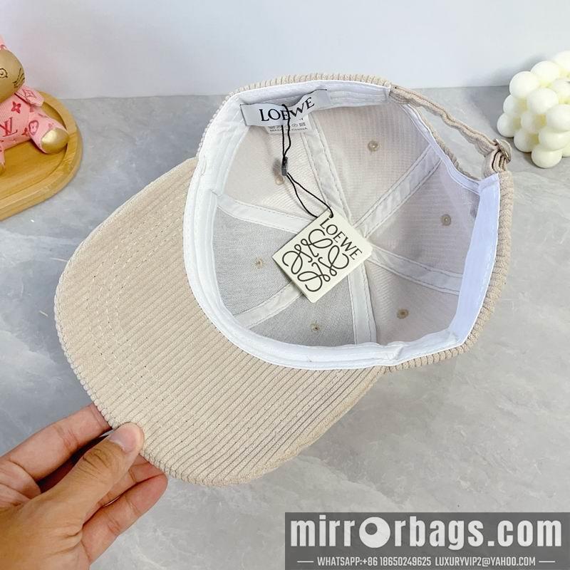 Replica Loewe cap dx15