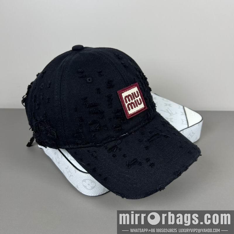 Replica Miumiu cap dx17